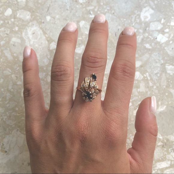 Designer Yellow Gold Sapphire Diamond Vintage Ring - Picture 4 of 12